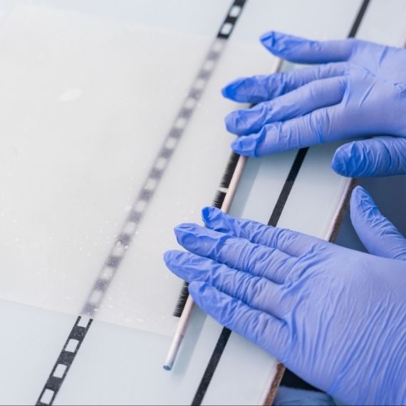 Hand Made producing lashes