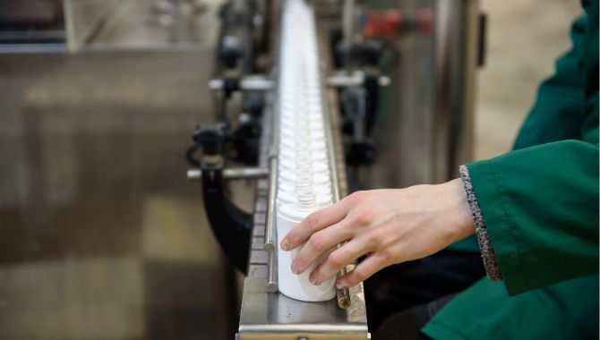 Professional Lash Shampoo Production