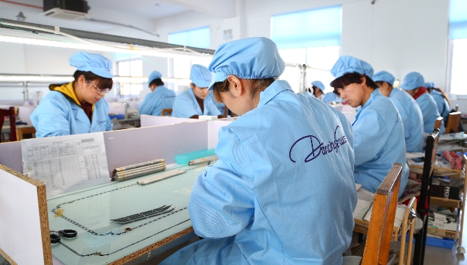 Why Choose Customize Our Series W Lashes