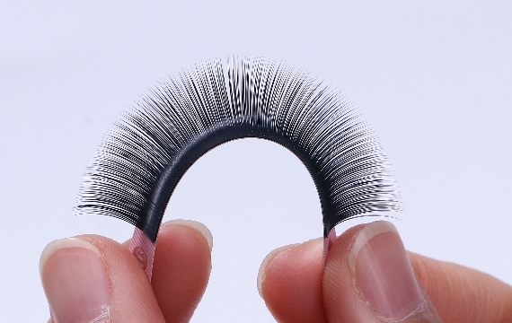 DancingSwan Camellia Lash Extensions Advantage